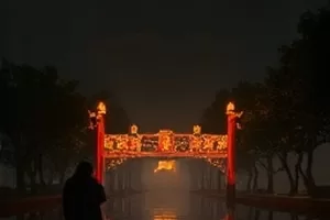 《手艺人地图》封面，木工刨花与工作台一角